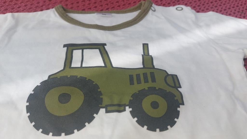 Witte baby T shirt met tractor, Ophalen