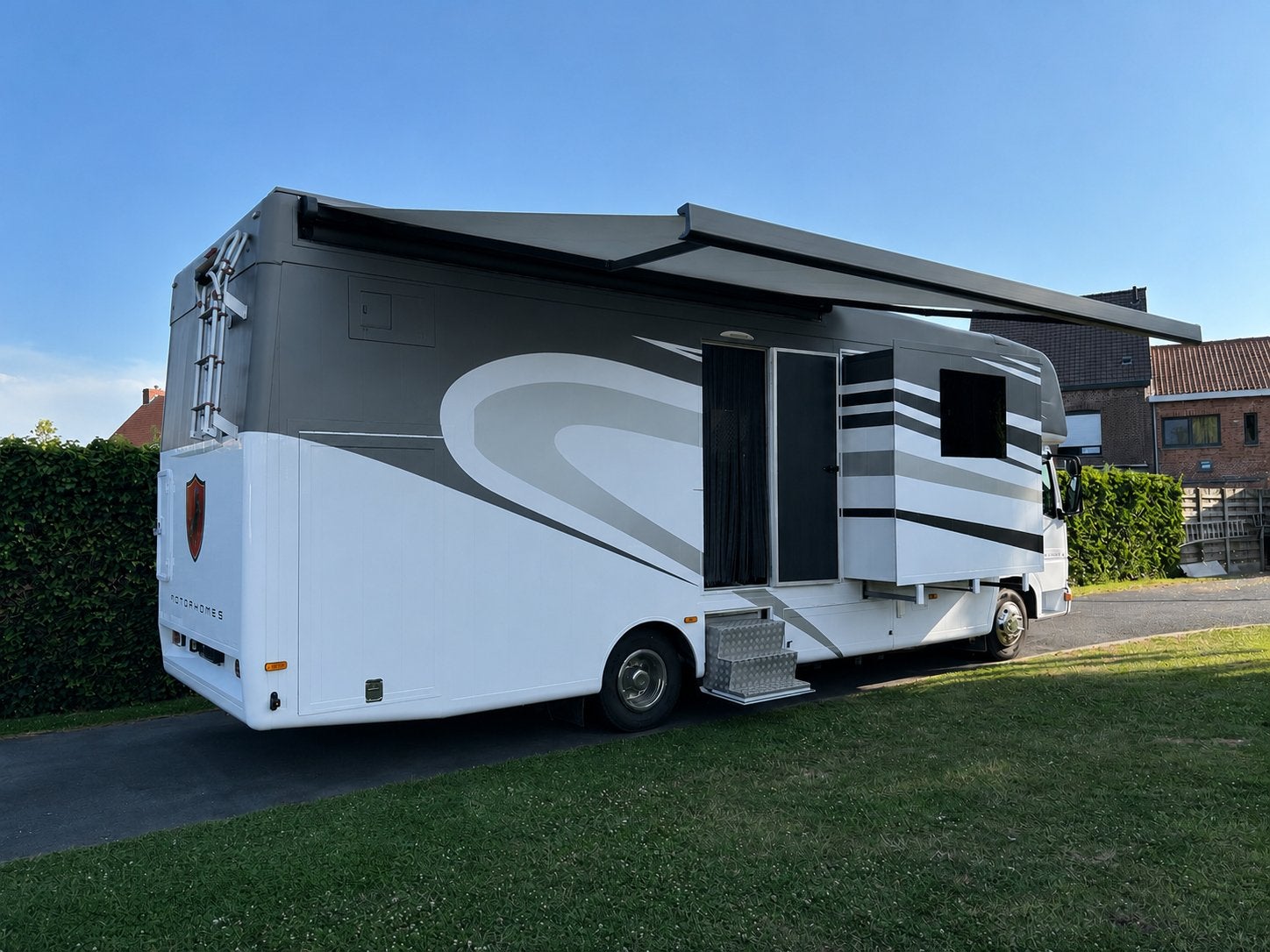 Mercedes Altego camper met POP-OUT, 8 mètres et plus, Boîte manuelle, Jusqu'à 6, Particulier