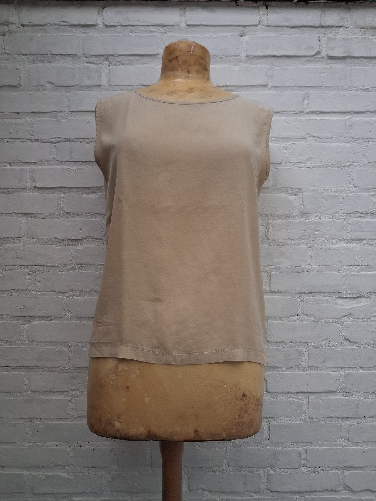 100% zijden blouse zonder mouwen, Kleding | Dames, Blouses en Tunieken, Maat 38/40 (M), Beige, Ophalen of Verzenden, Zo goed als nieuw