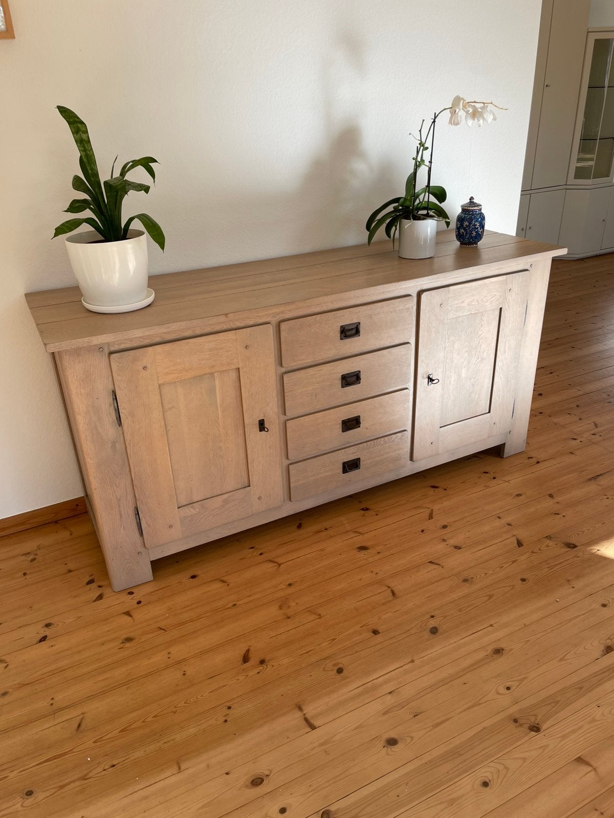 Z.g.a.n. houten dressoir in degelijke houten uitvoering, Ophalen, Zo goed als nieuw