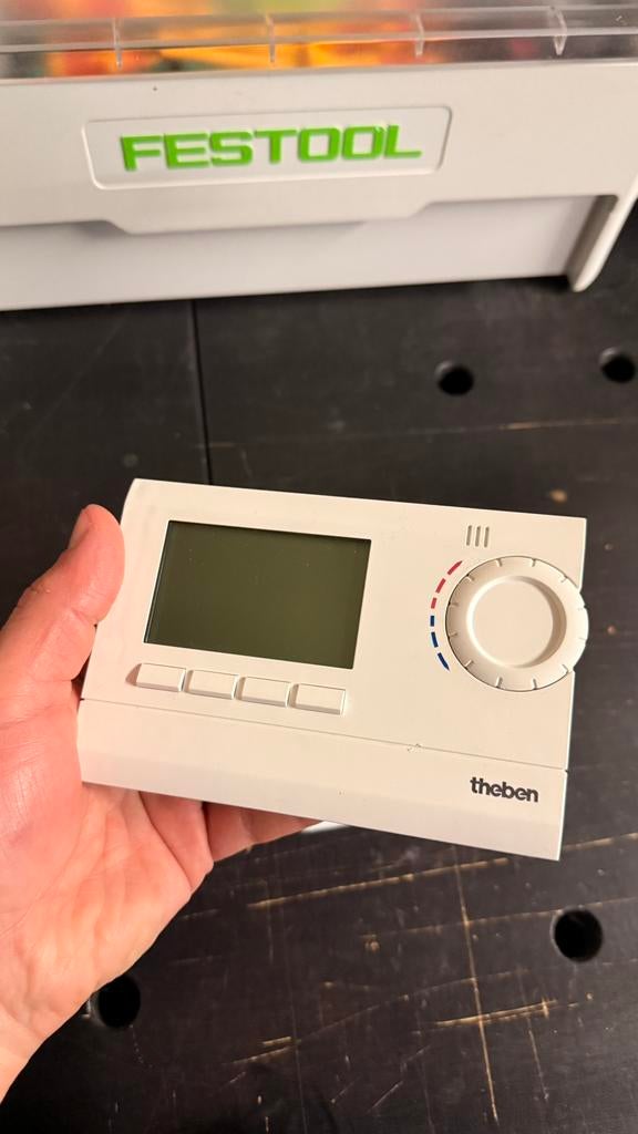 Thermostat Theben 832 top 2, Enlèvement ou Envoi, Comme neuf