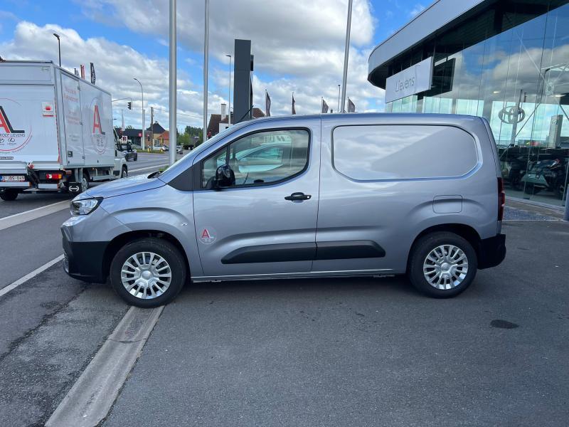 Toyota ProAce City 1.2 Benz Comfort 1d MT, Auto's, Zwart, 1199 cc, ProAce, Handgeschakeld