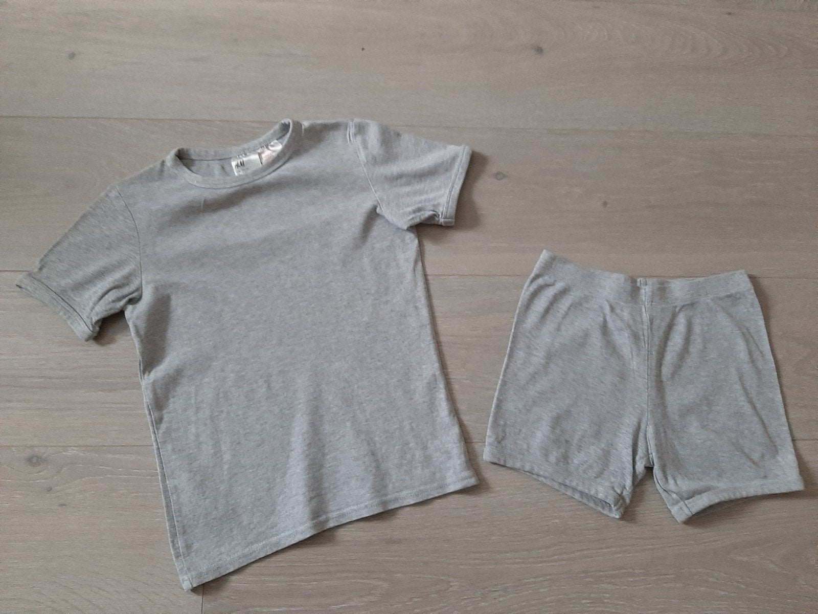 Pyjama d'été M134/140, Enfants & Bébés, Vêtements enfant | Taille 134, Garçon, Enlèvement ou Envoi, H&M, Comme neuf
