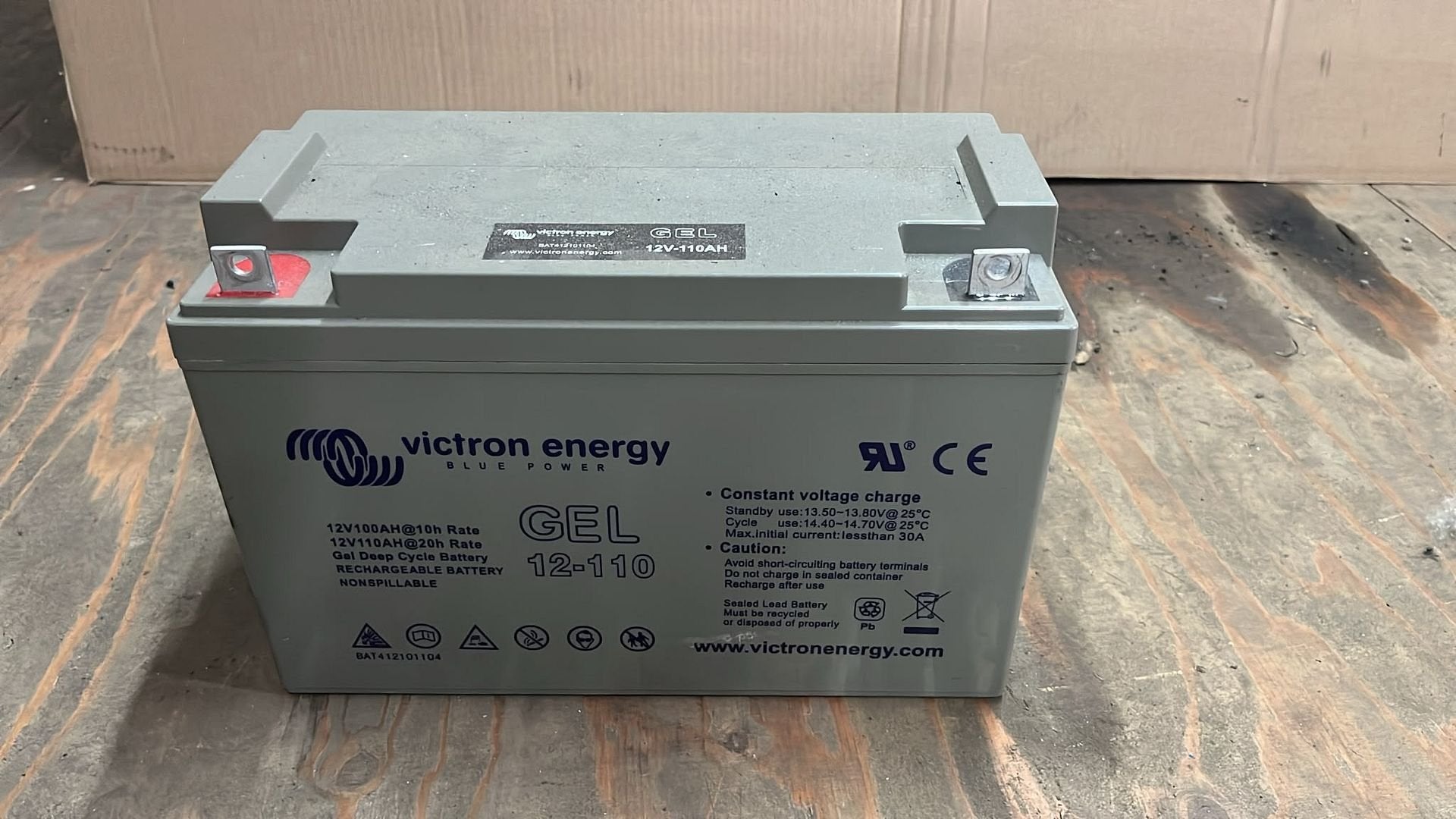 Victron Energy Blue Power BAT412101104 Solar-accu 12 V 110 A, -, -, Origine de la pièce connue, Enlèvement