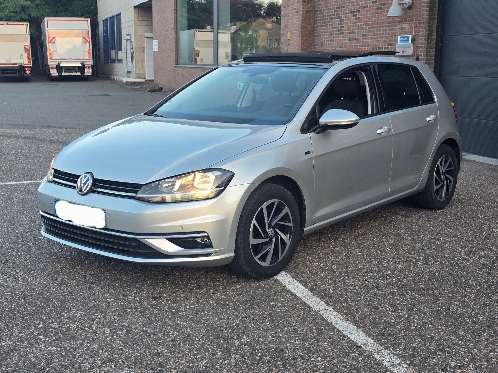 VW GOLF 7.5 Join 1.0TSI 116 CV DSG Automatic Garantie 45 000, Autos, Volkswagen, Argent ou Gris, Achat, Euro 6, Entretenue par le concessionnaire