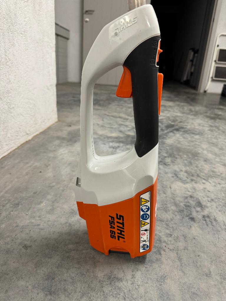 kantenmaaier grastrimmer stihl, Tuin en Terras, Grastrimmers, Ophalen, Stilh, Zo goed als nieuw, 30 tot 50 cm