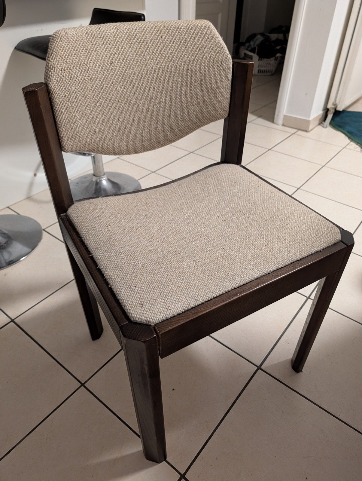 4 chaises de salle à manger +livraison possible, Enlèvement, Bois