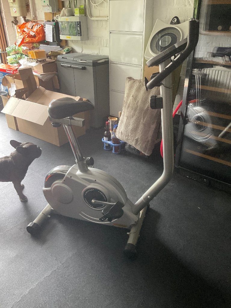 Vélo appartement DUNLOP, Sports & Fitness, Appareils de fitness, Comme neuf, Vélo d'appartement, Bras, Jambes, Abdominaux, Dos