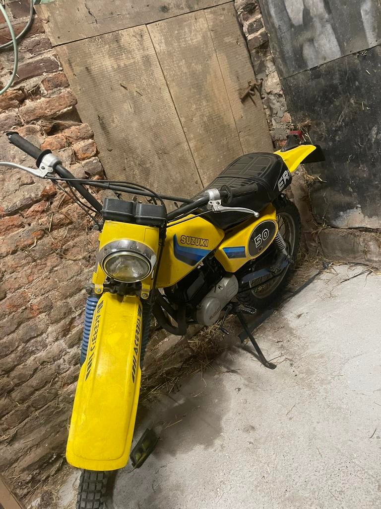 Suzuki er 21, Fietsen en Brommers, Ophalen, 6 versnellingen, Zo goed als nieuw, 50 cc