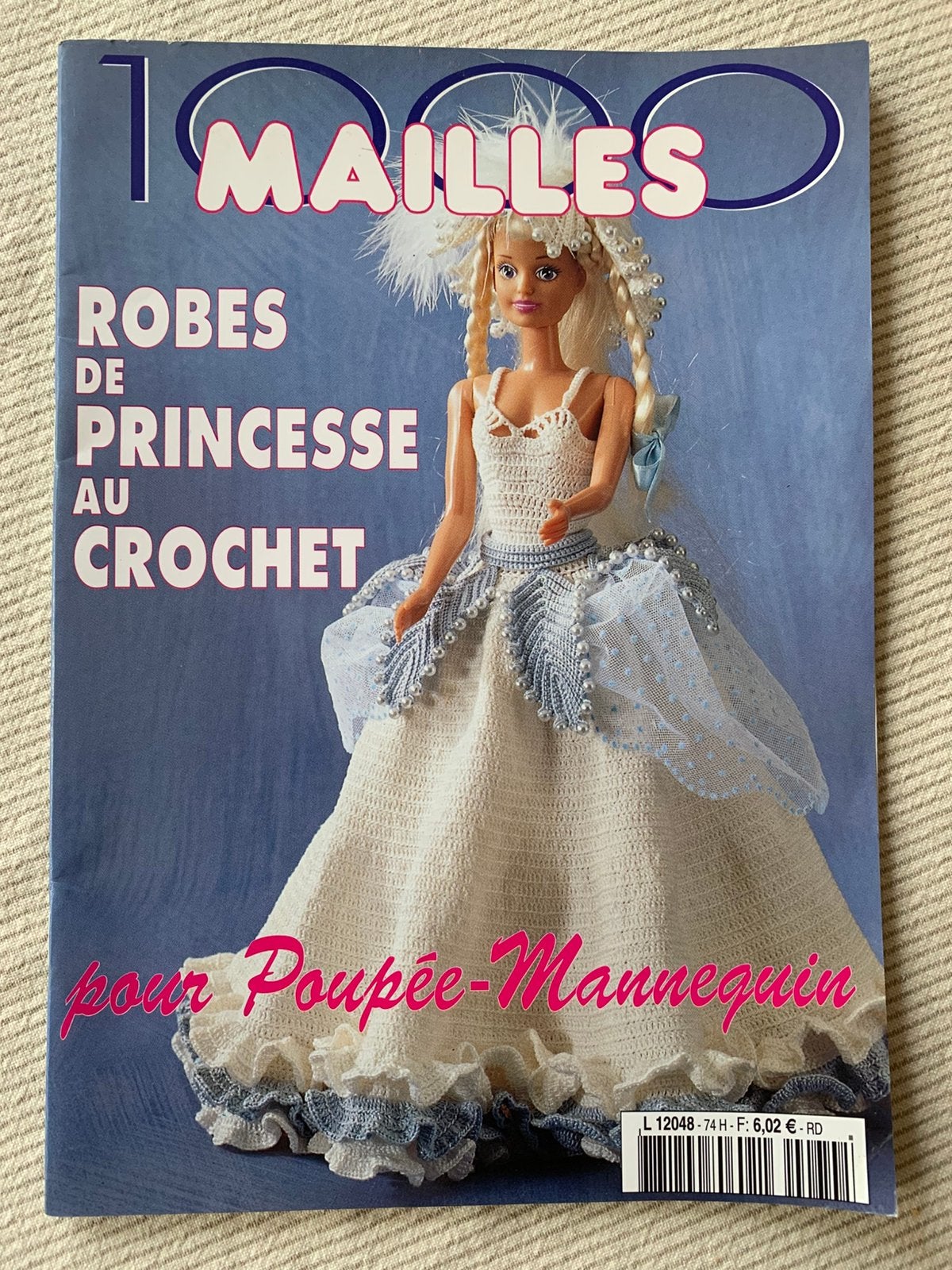 100 jurkjes en uitzet voor barbie, Enlèvement