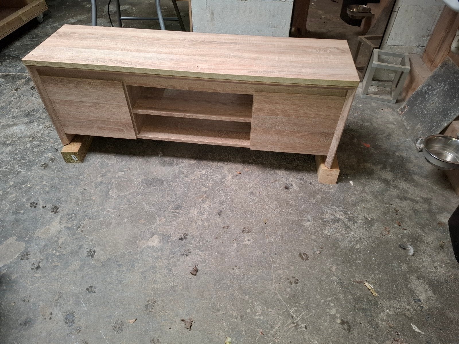 Tv meubel, merk Jysk. Licht eiken, afm 138x38x48, Huis en Inrichting, Ophalen