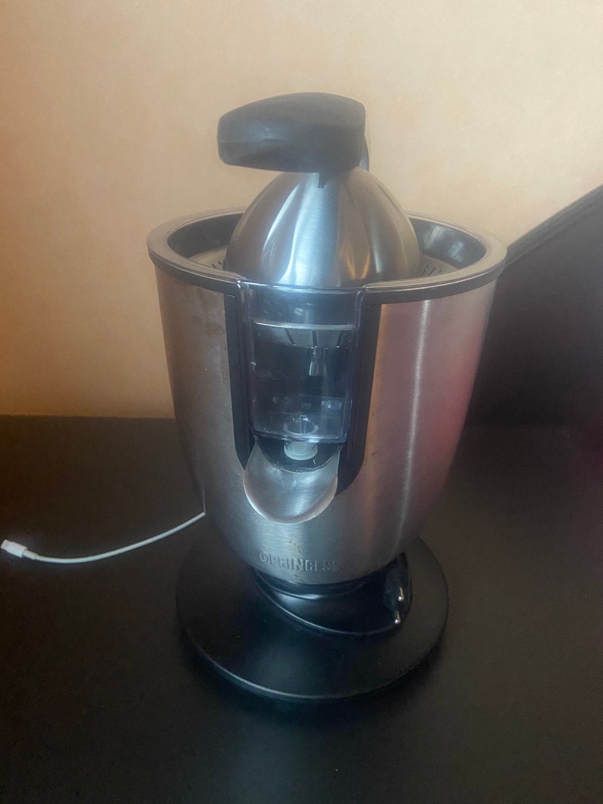 Professionele Fruitpers princes, Ophalen, Zo goed als nieuw