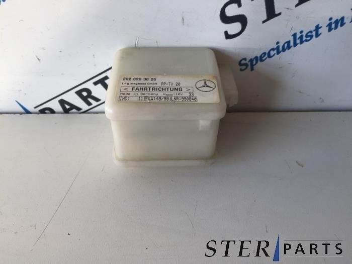 Module alarme d'un Mercedes E-Klasse, 3 mois de garantie, Utilisé, -, -
