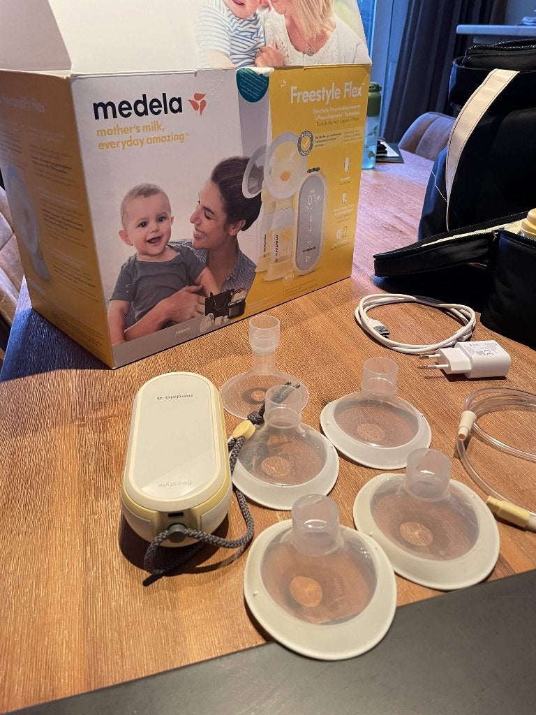 Medela Freestyle Flex Borstkolf, Kinderen en Baby's, Babyvoeding en Toebehoren, Ophalen, Medela, Borstkolf, Inclusief tas