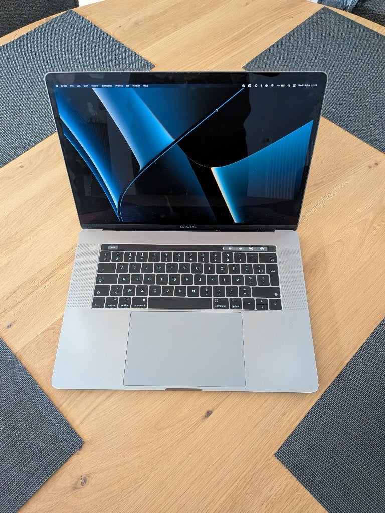 Macbook Pro 2017 - 15" - 16 GB - Met Defect!, Computers en Software, Ophalen, Gebruikt, 2 tot 3 Ghz, 512 GB