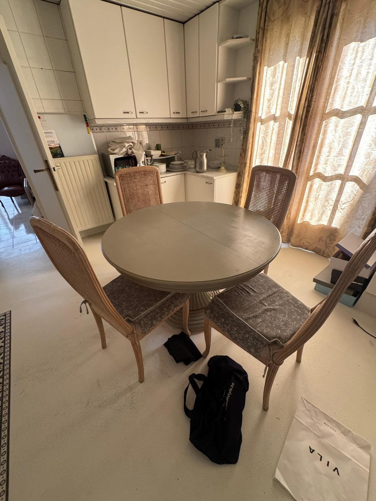 landelijk eettafel met 4 rotan stoelen, Huis en Inrichting, Ophalen
