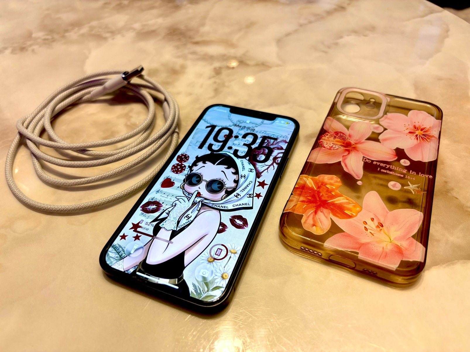 ***Iphone 12 64 Go en très bon état***, Comme neuf, Enlèvement, Sans abonnement, Sans simlock