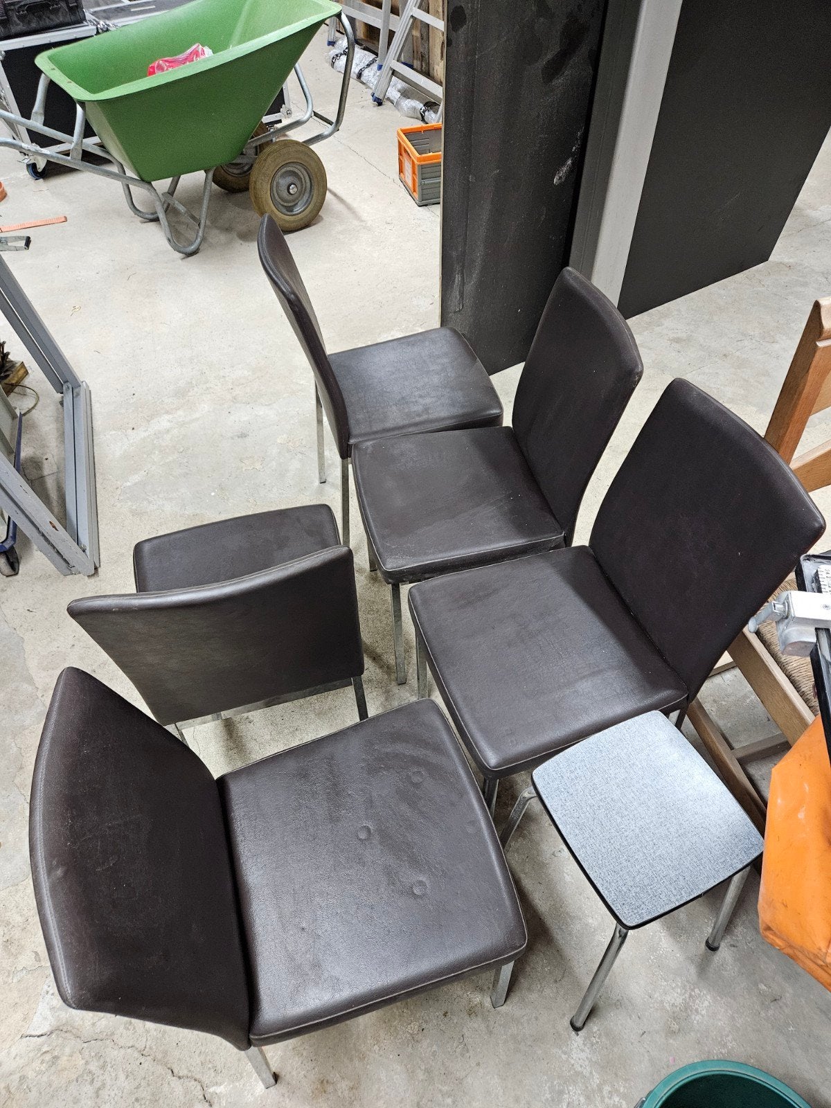 Lederen stoelen, Maison & Meubles, Chaises, Enlèvement ou Envoi, Comme neuf, Brun, Cinq, Six Chaises ou plus