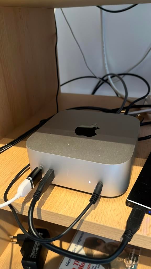 Mac mini zilverkleur M4 16Gb ram 256G ssd 2024, Computers en Software, Apple Desktops, Ophalen, 2 tot 3 Ghz, 27 inch monitor LG. 3840x2160  en apple draadloos toetsenbord
