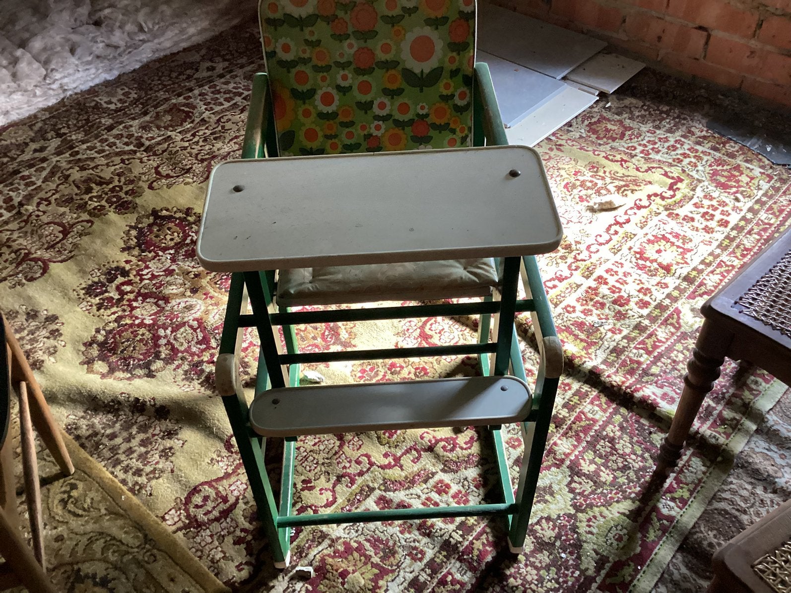 Stoelen, Enlèvement