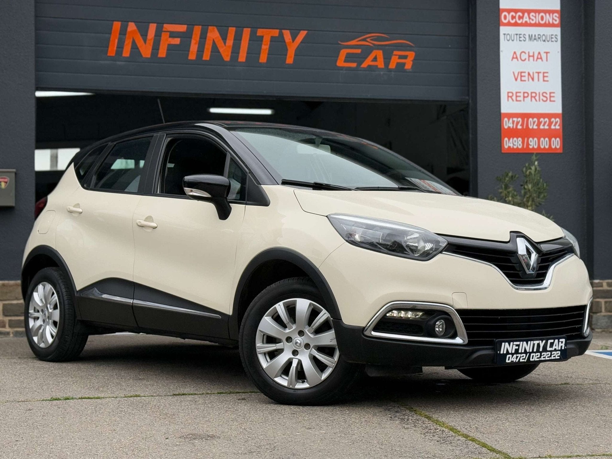 Renault Captur Captur 1.2 TCe Energy Iconic EDC (bj 2016), Stof, 4 cilinders, 1723 kg, Beige