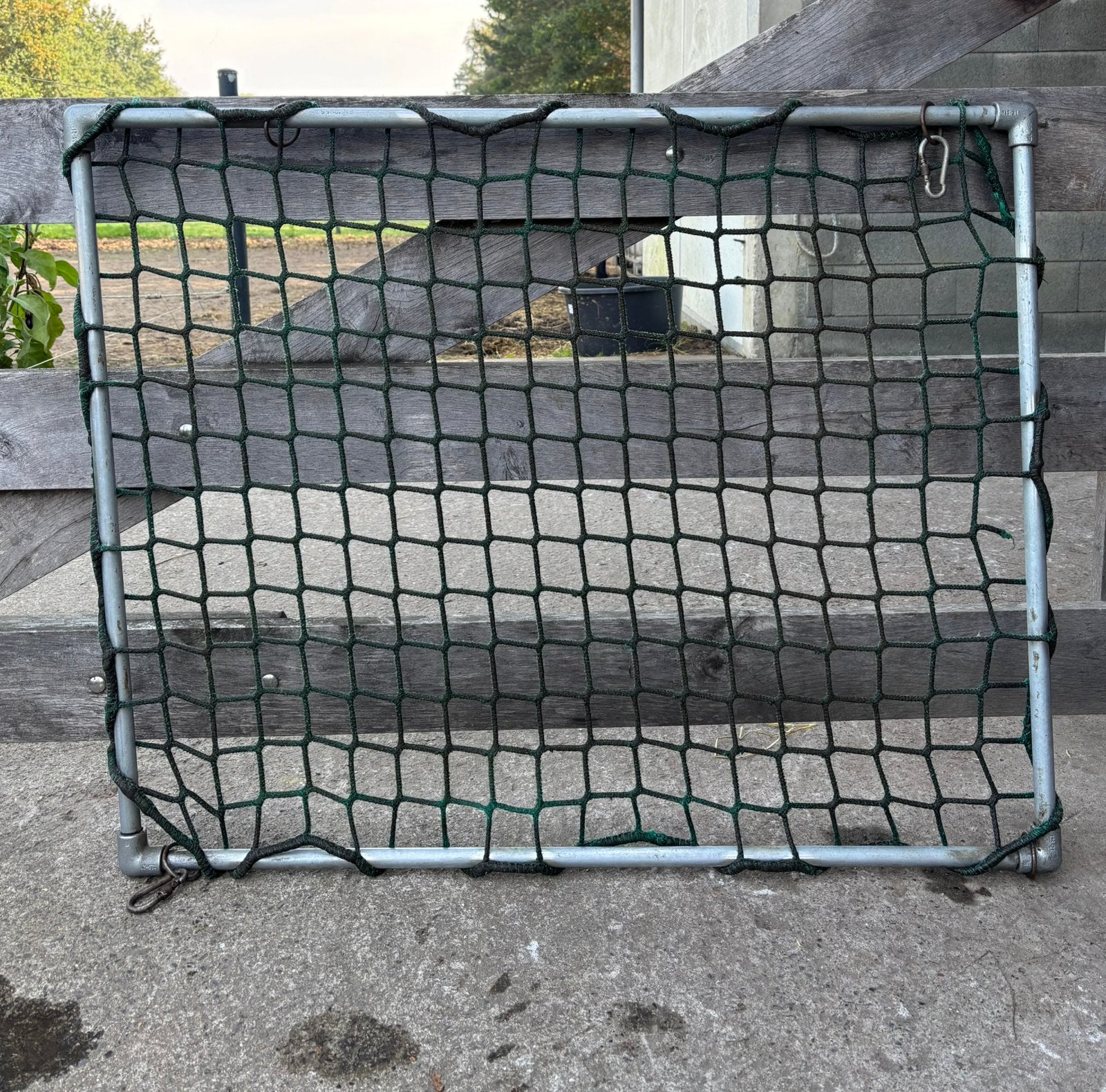 Hooinet/slowfeeder, Dieren en Toebehoren, Ophalen, Zo goed als nieuw