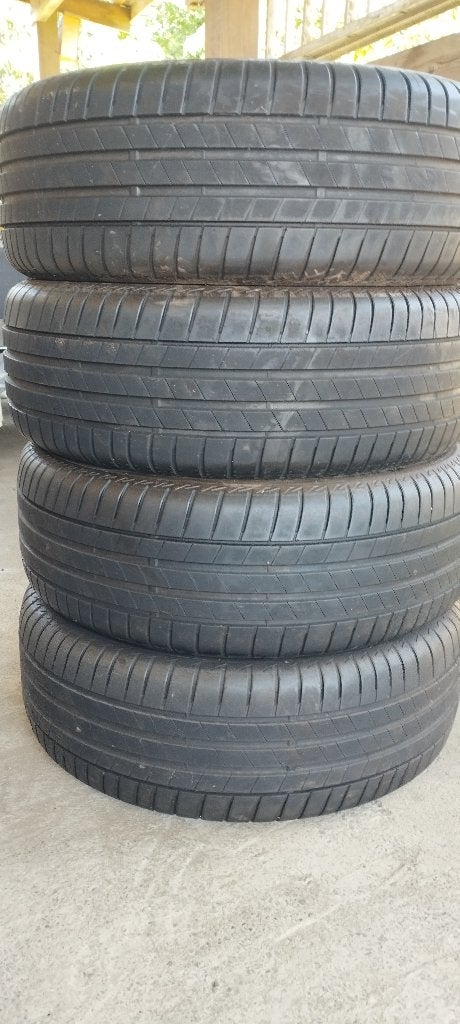 Pneus été 225/60 R17 99Y, Véhicule de tourisme, Pneus été, Enlèvement, Utilisé