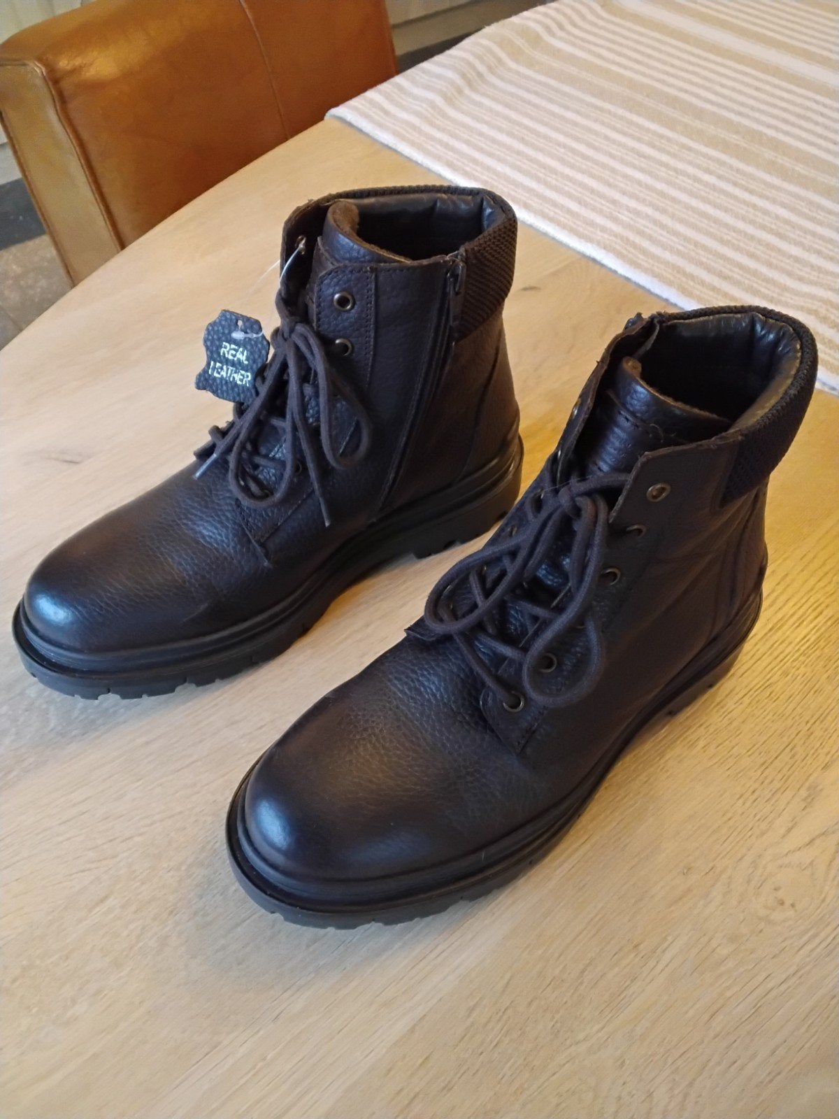 Herenschoenen echt leder maat 42, Ophalen