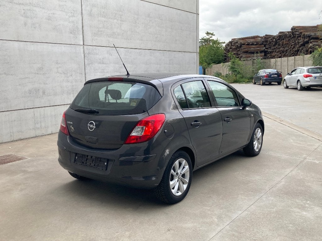 Opel Corsa 1.2 essence 2014 avec 102 000 km *Euro 5 *LEZ OK*, Autos, Euro 5, Achat, 63 kW, Entreprise
