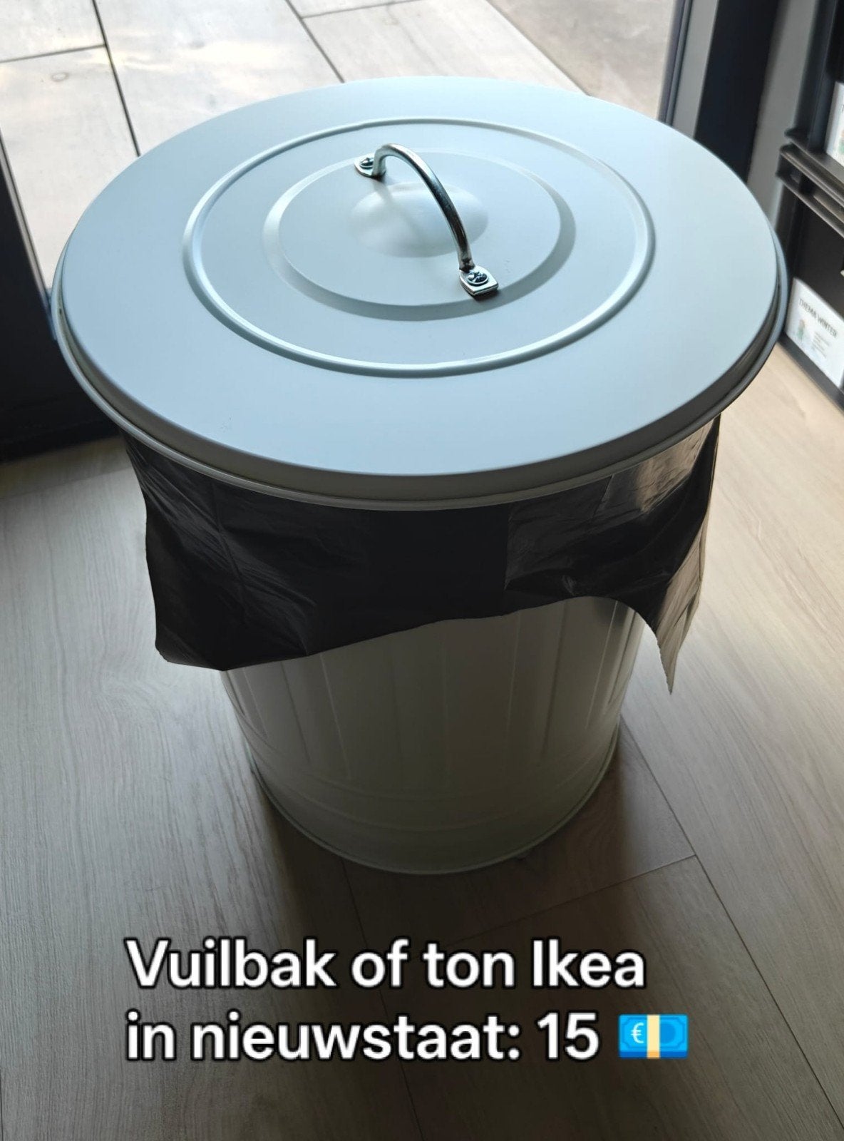 vuilbak ikea, Ophalen, Zo goed als nieuw, IJzer, Met deksel