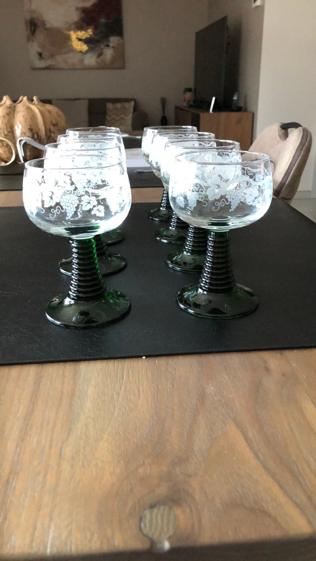 8 wijnglazen op voet, Verzamelen, Glas en Drinkglazen, Ophalen, Nieuw