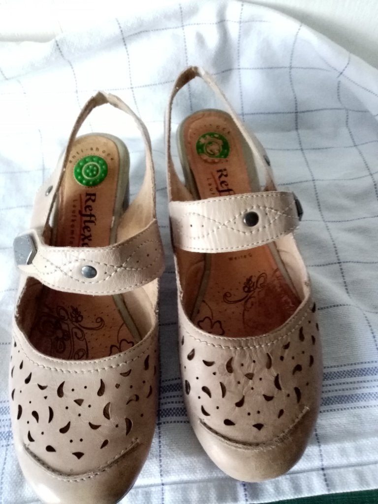 Schoenen, Kleding | Dames, Ophalen, Beige, Sandalen of Muiltjes, Zo goed als nieuw