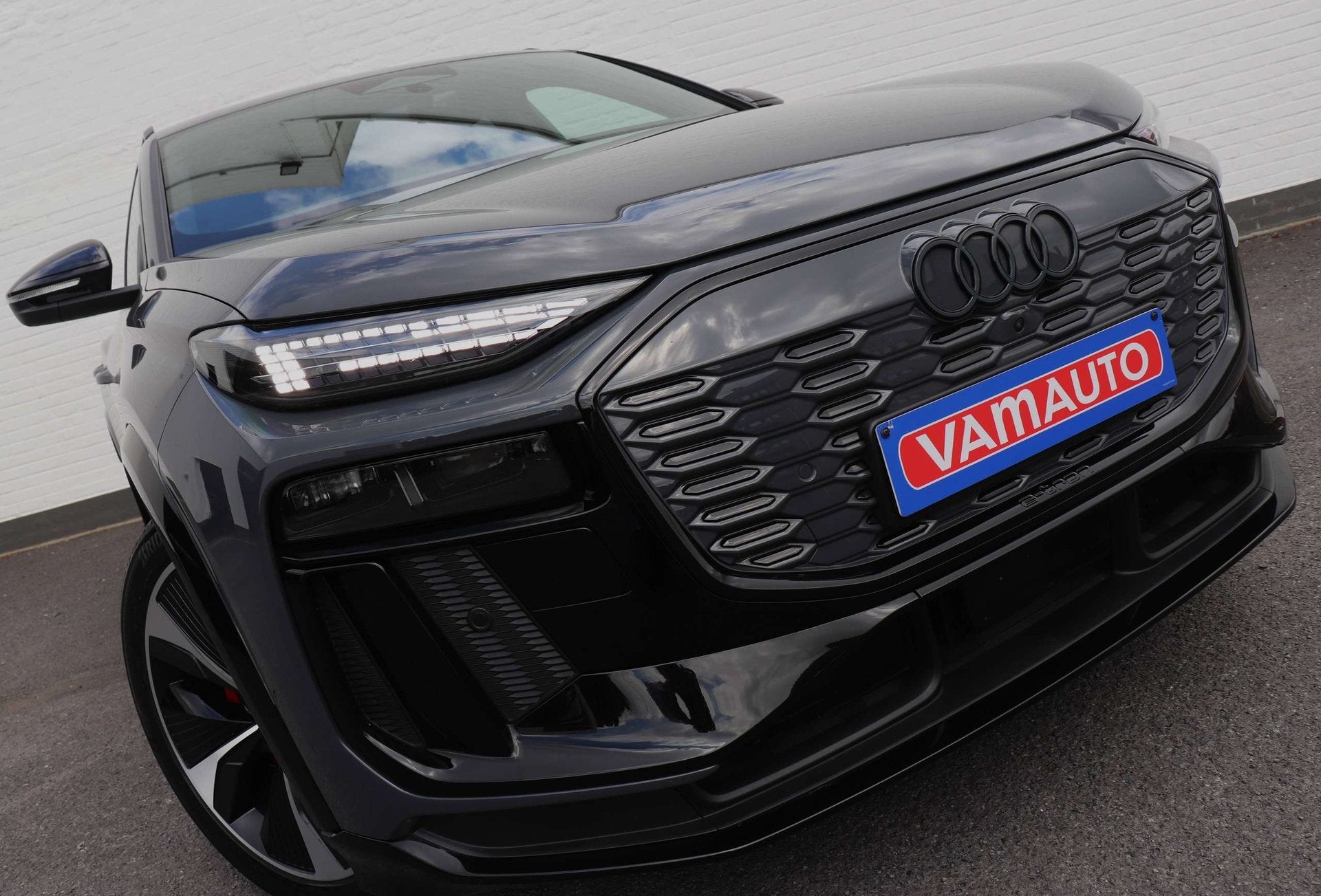 Audi Q6 e-tron 100 kWh 55 Quattro Edition One Grey - Pano/B&, Auto's, Automaat, Dealer onderhouden, Gebruikt, Te koop