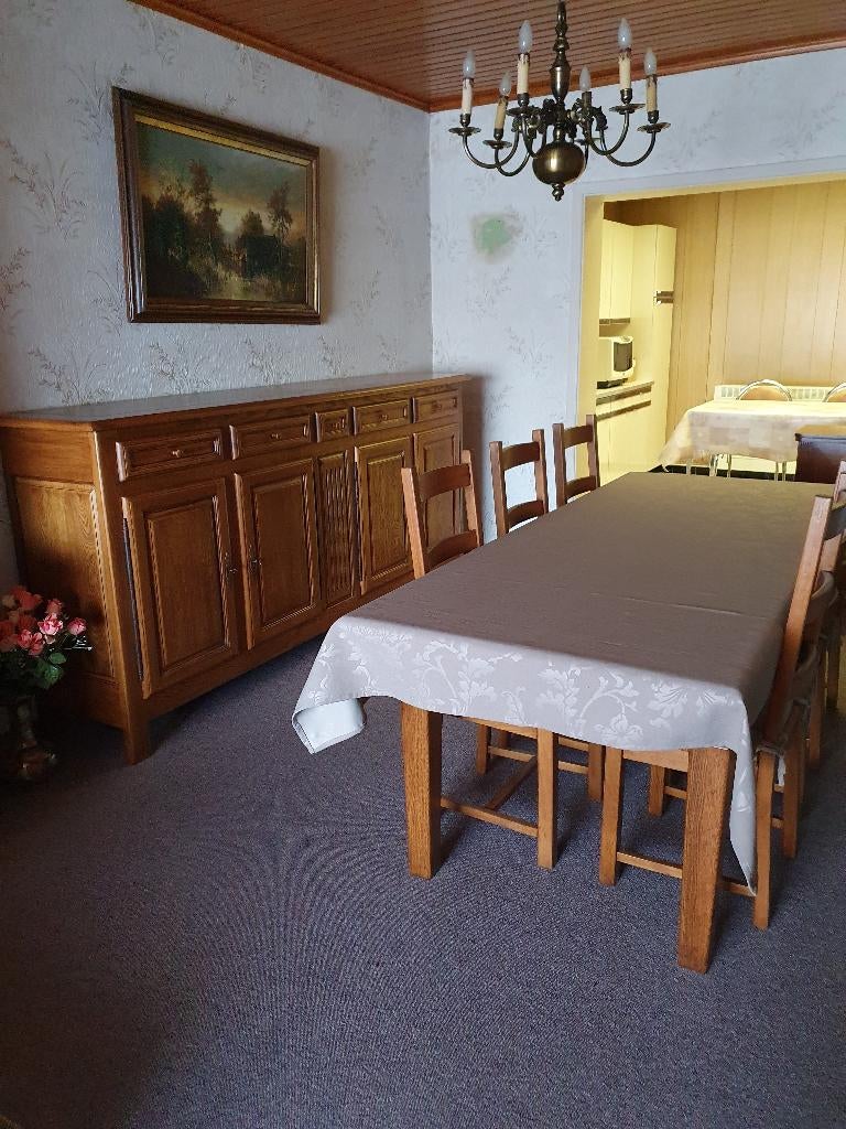 Eetkamer eik + gratis TV kast, Ophalen