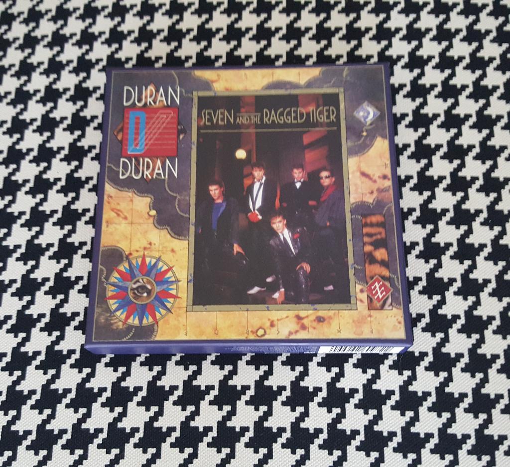 Duran Duran - Seven And The Ragged Tiger - 2 x CD + DVD Box, Cd's en Dvd's, Cd's | Rock, Poprock, Boxset, Speciale editie, Ophalen of Verzenden