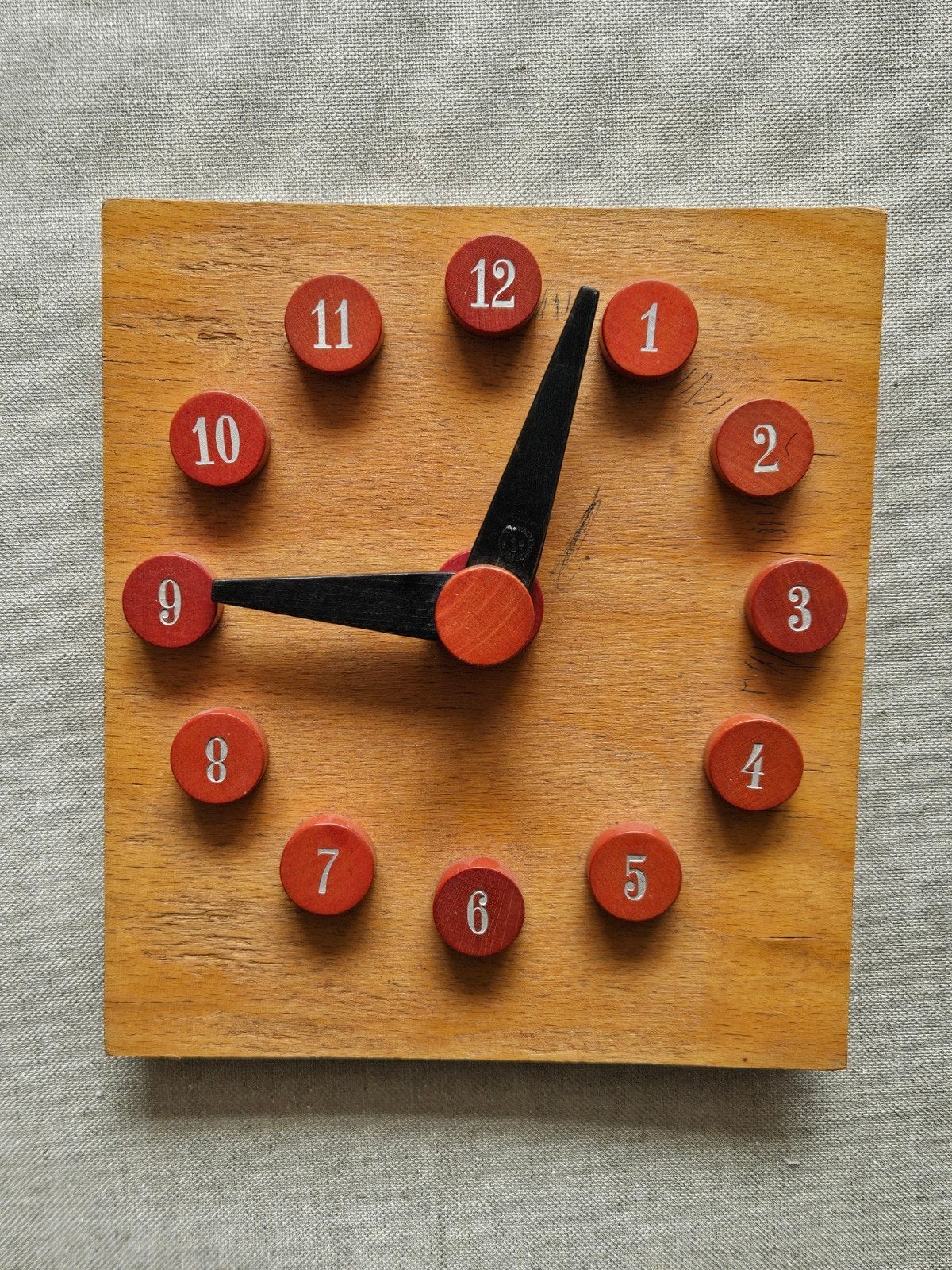 Vintage houten leerklok, Ophalen