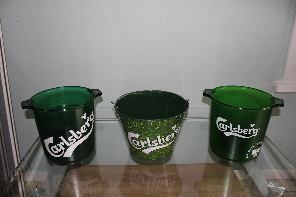 Carlsberg emmers - plateau's - toogmatjes - reclameborden, Collections, Marques de bière, Enlèvement ou Envoi, Utilisé, Panneau, Plaque ou Plaquette publicitaire