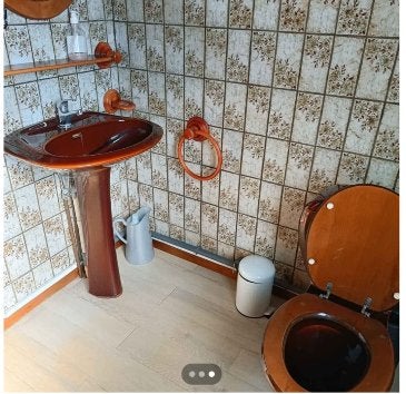 Vintage toilet en lavabo, Ophalen