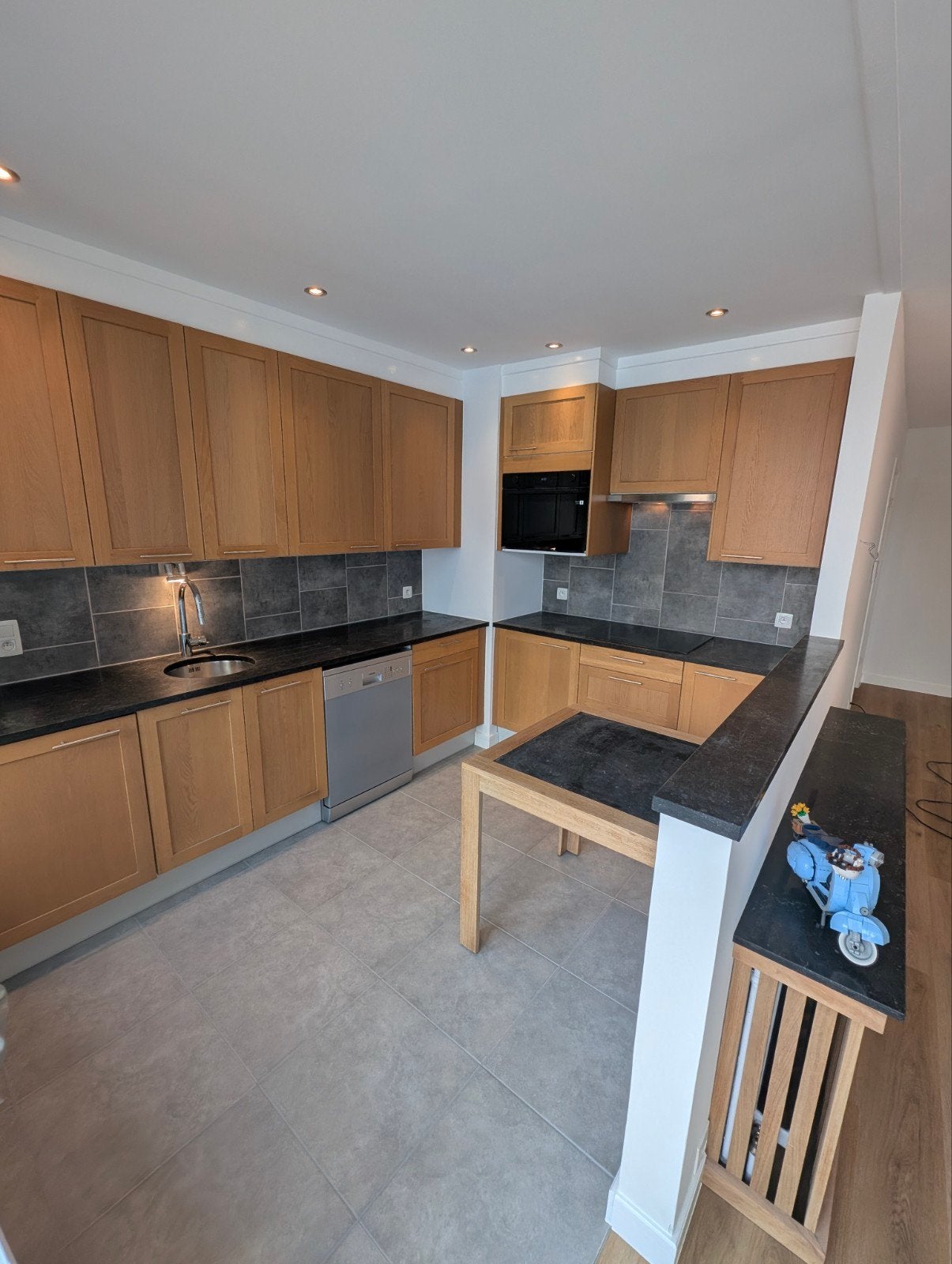 appartement Harelbeke, Province de Flandre-Occidentale, Ventes sans courtier, 1 pièces, Jusqu'à 200 m²