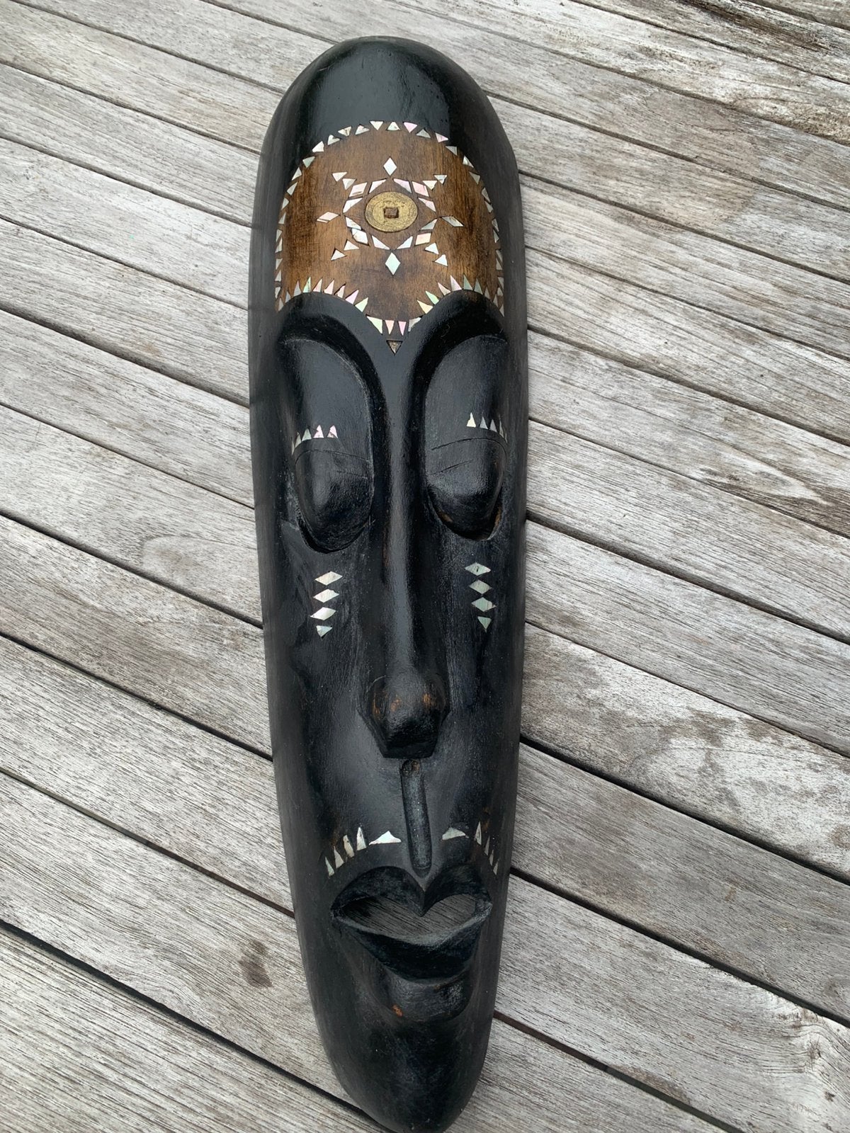 Afrikaanse kunst in ebbenhout, Ophalen, Masker, Ingelegd