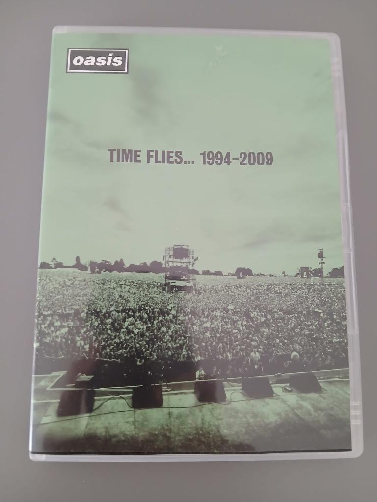 Oasis Time Flies... - dvd - Alle singles & meer, Alle leeftijden, Ophalen of Verzenden, Zo goed als nieuw, Muziek en Concerten