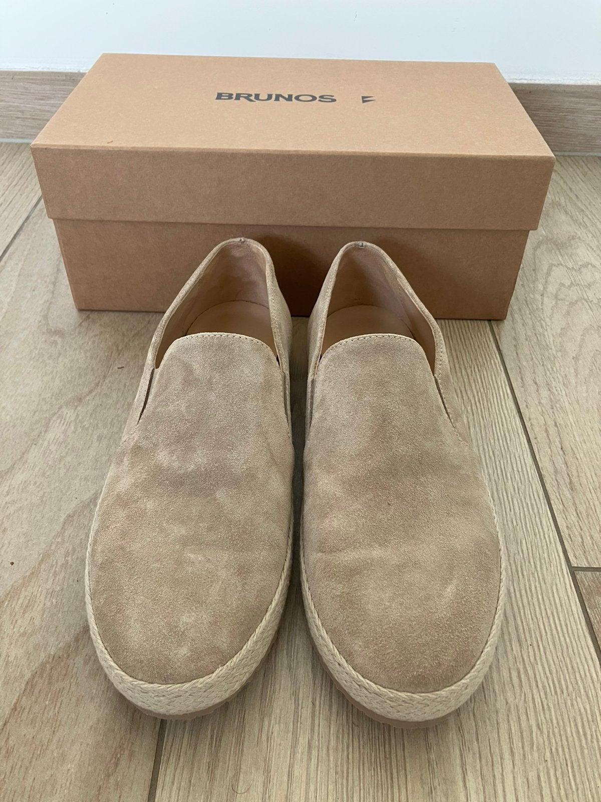 Brunos loafers espadrilles maat 42 nieuw, Kleding | Heren, Schoenen, Ophalen of Verzenden, Nieuw, Espadrilles of Moccasins