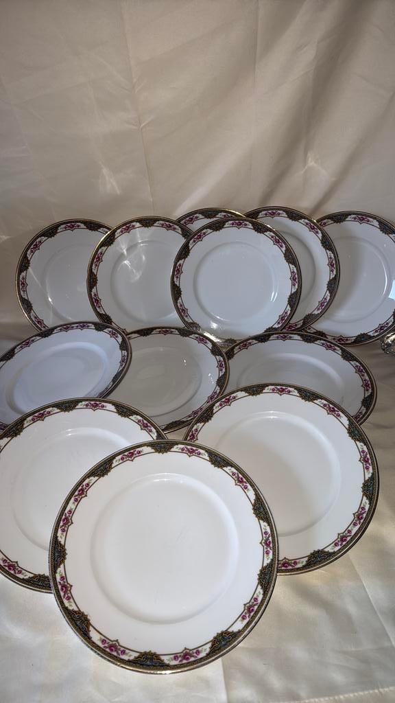 Lot 12 Assiettes Porcelaine Limoges Jean Boyer, Antiquités & Art, Enlèvement ou Envoi