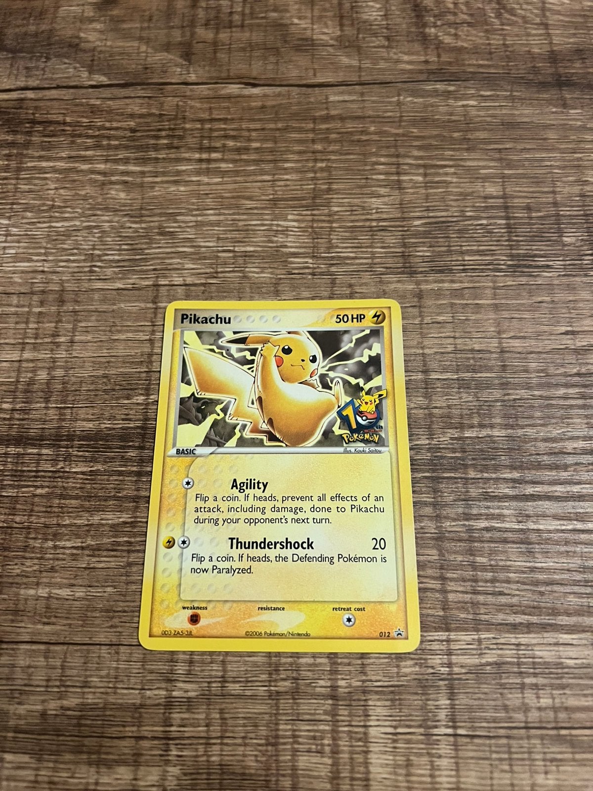 Pokémon  Kaart Pikachu 10th Anniversary Black Star Promo, Hobby en Vrije tijd, Ophalen, Zo goed als nieuw, Losse kaart