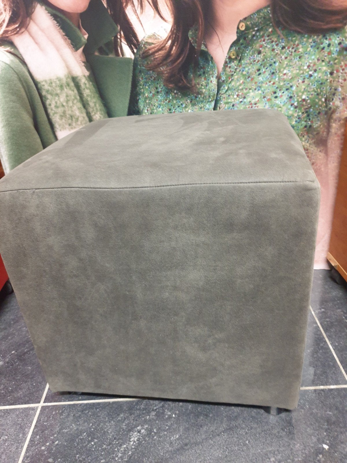 Poef 45 x 45 x 45, Huis en Inrichting, Zetels | Voetbanken en poefs, Stof, Ophalen