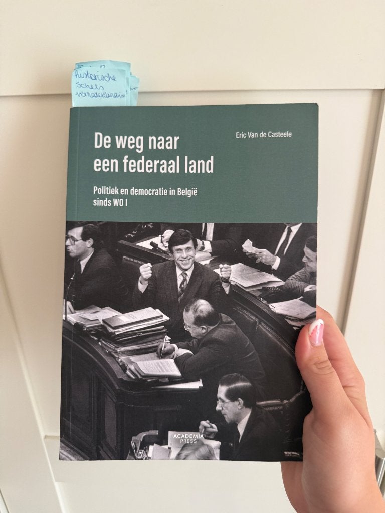 Boeken Journalistiek jaar1 Artevelde, Boeken, Ophalen of Verzenden, Gelezen, Hoger Onderwijs