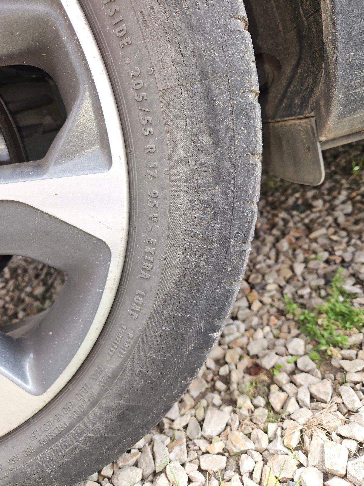 4 jantes alu Audi 17 pouces avec pneus hiver, Ophalen, Gebruikt