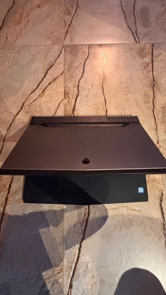 gaming laptop pc dell alienware i9 m17, Ophalen, Gebruikt, Met videokaart, 2 tot 3 Ghz