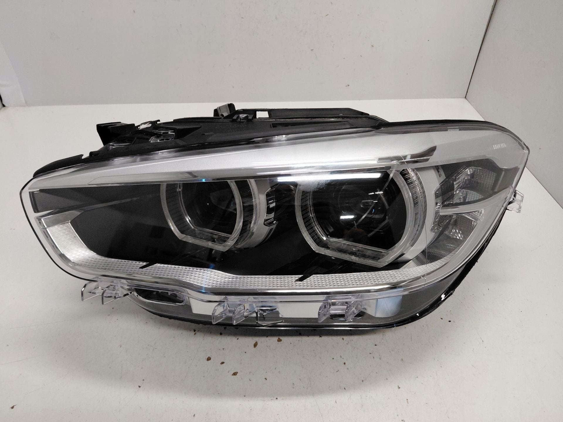 Phare gauche BMW F20 8738691, Autos : Pièces & Accessoires, Petuelring 130
80788  Munich, DE, Info@bmw.de, Utilisé, BMW