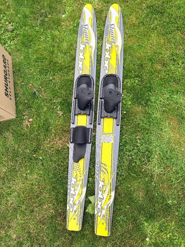 Waterskis Jobe stance Nieuwstaat, Watersport en Boten, Ophalen, Met draagtas, Waterski's, Nieuw